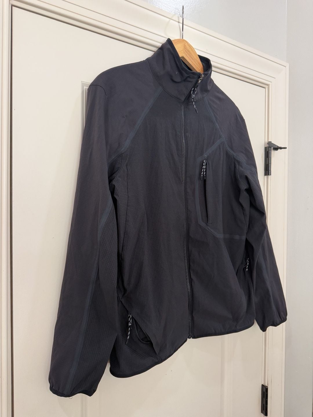 Lululemon Microgrid Jacket Black Full Zip 4