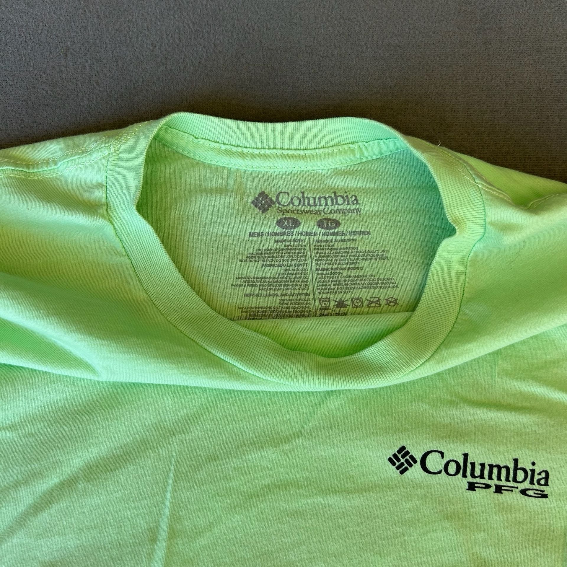 Columbia T-Shirt Lot of 6 Size XL Assorted Colors Graphic & Logo Tees 8