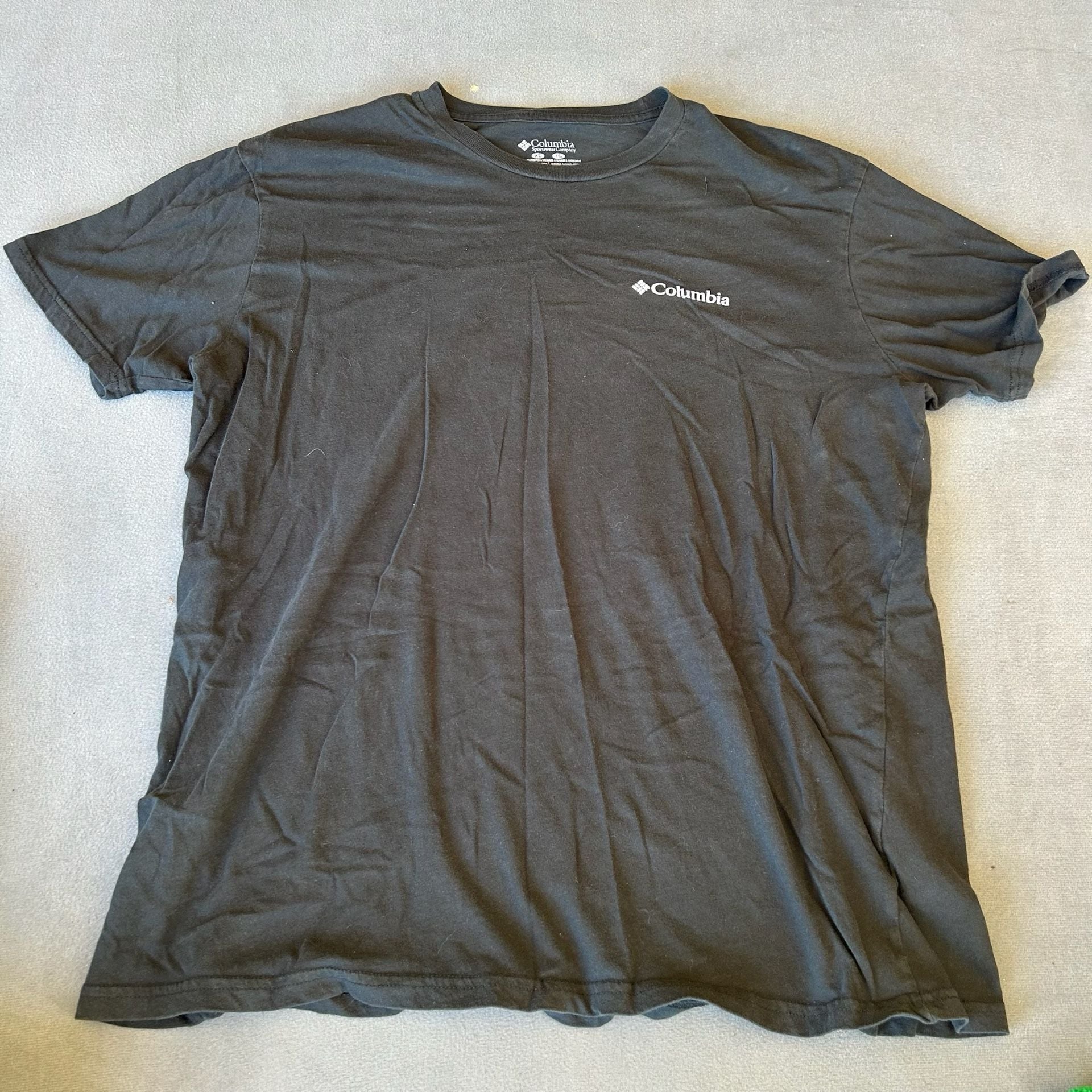 Columbia T-Shirt Lot of 6 Size XL Assorted Colors Graphic & Logo Tees 15