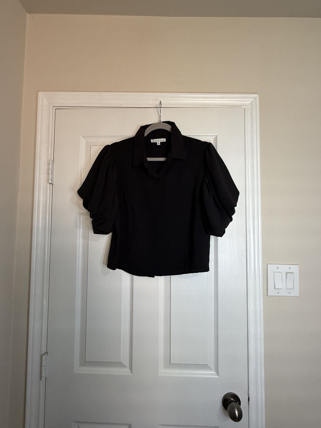 HYFVE Puff Sleeve Blouse Size L Black Collared Button Down Top 2