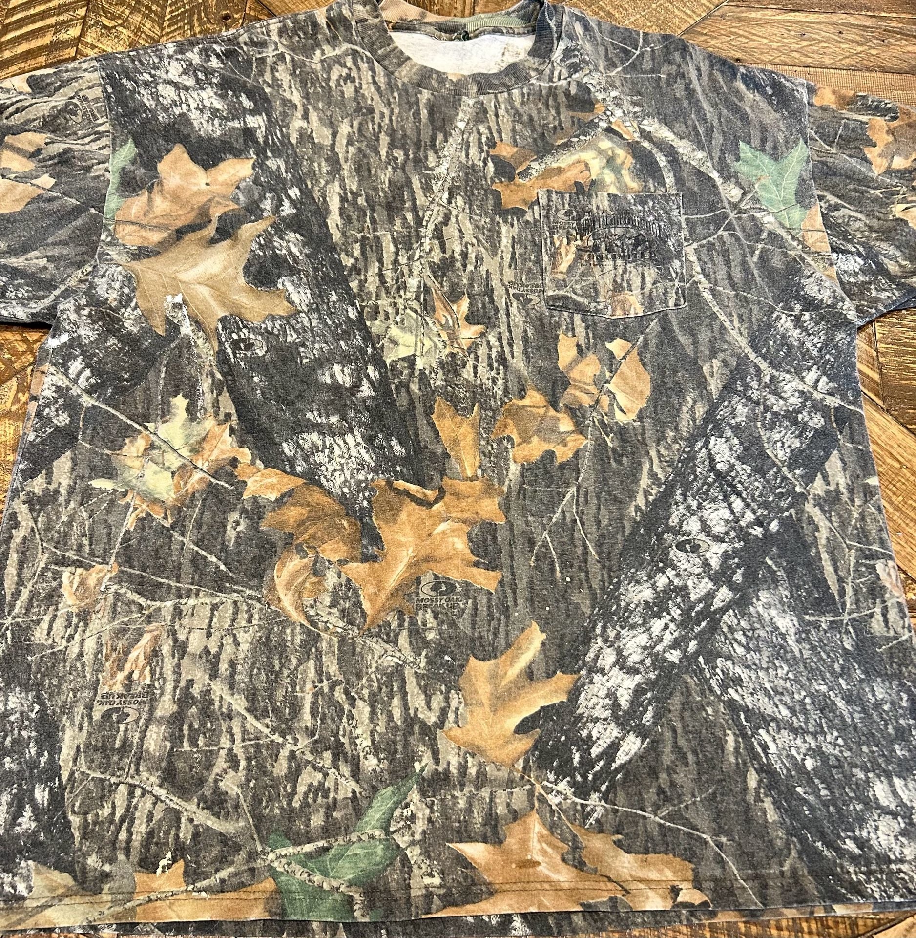 Mossy Oak Break Up Camo T-Shirt Pocket Deer Hunting Outdoors Brown 3