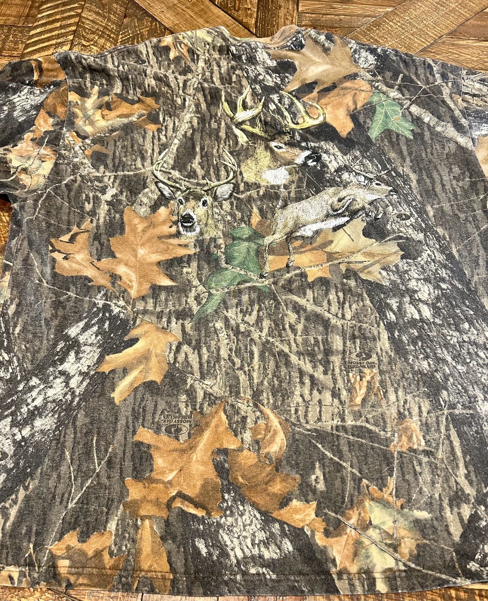 Mossy Oak Break Up Camo T-Shirt Pocket Deer Hunting Outdoors Brown 6