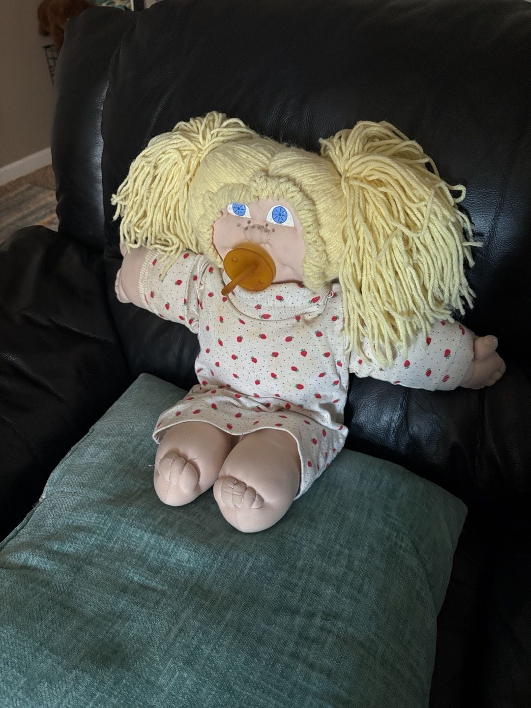 Cabbage Patch Kids Vintage Soft Sculpture Doll Blonde Pigtails 1