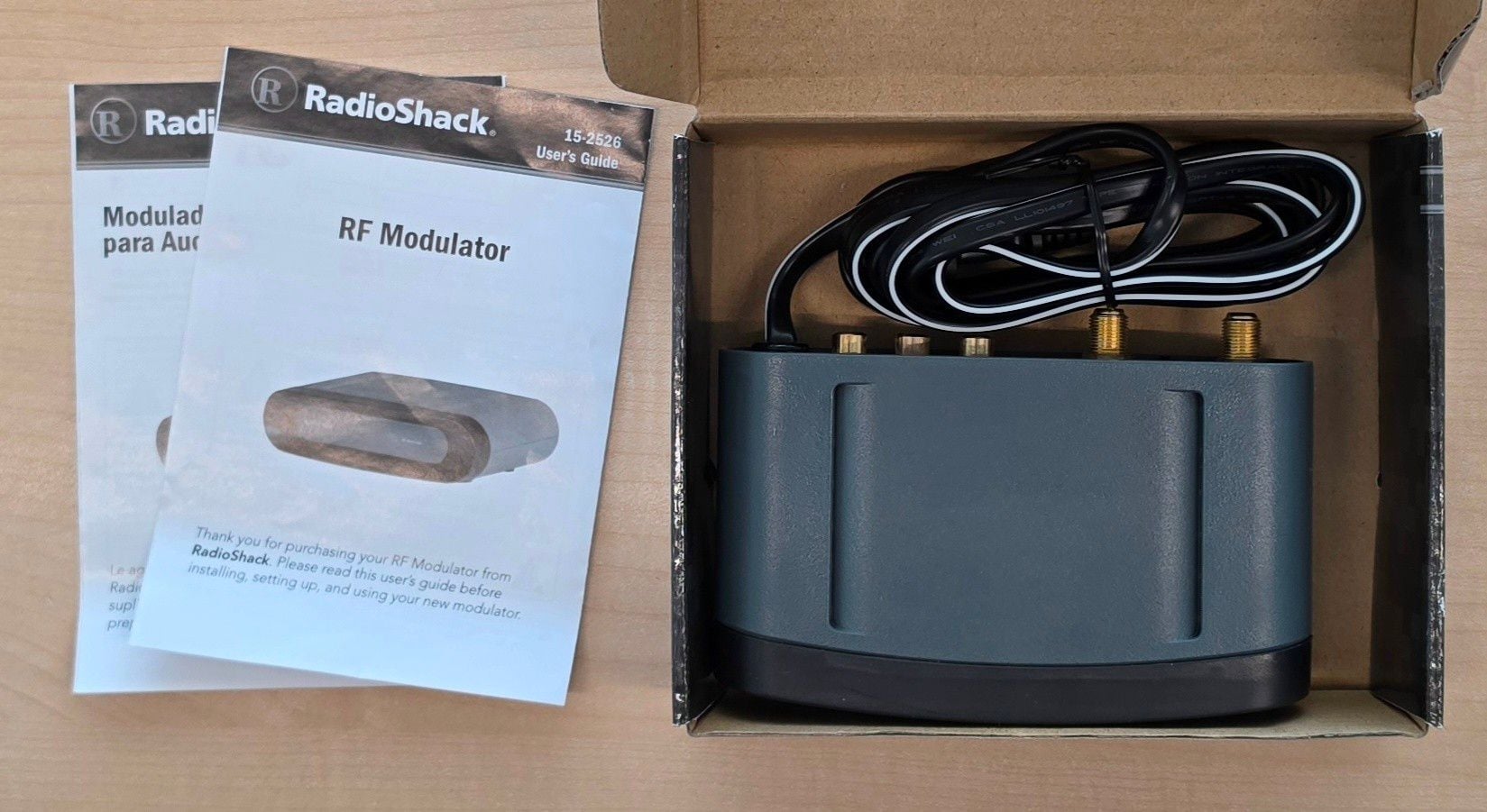 Radioshack 15-2526 RF Modulator Converter Box 526 2