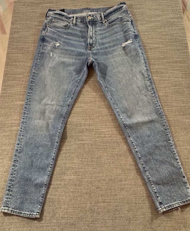 Abercrombie & Fitch Slim Taper Jeans 34x32 Stretch Light Wash Distressed 2