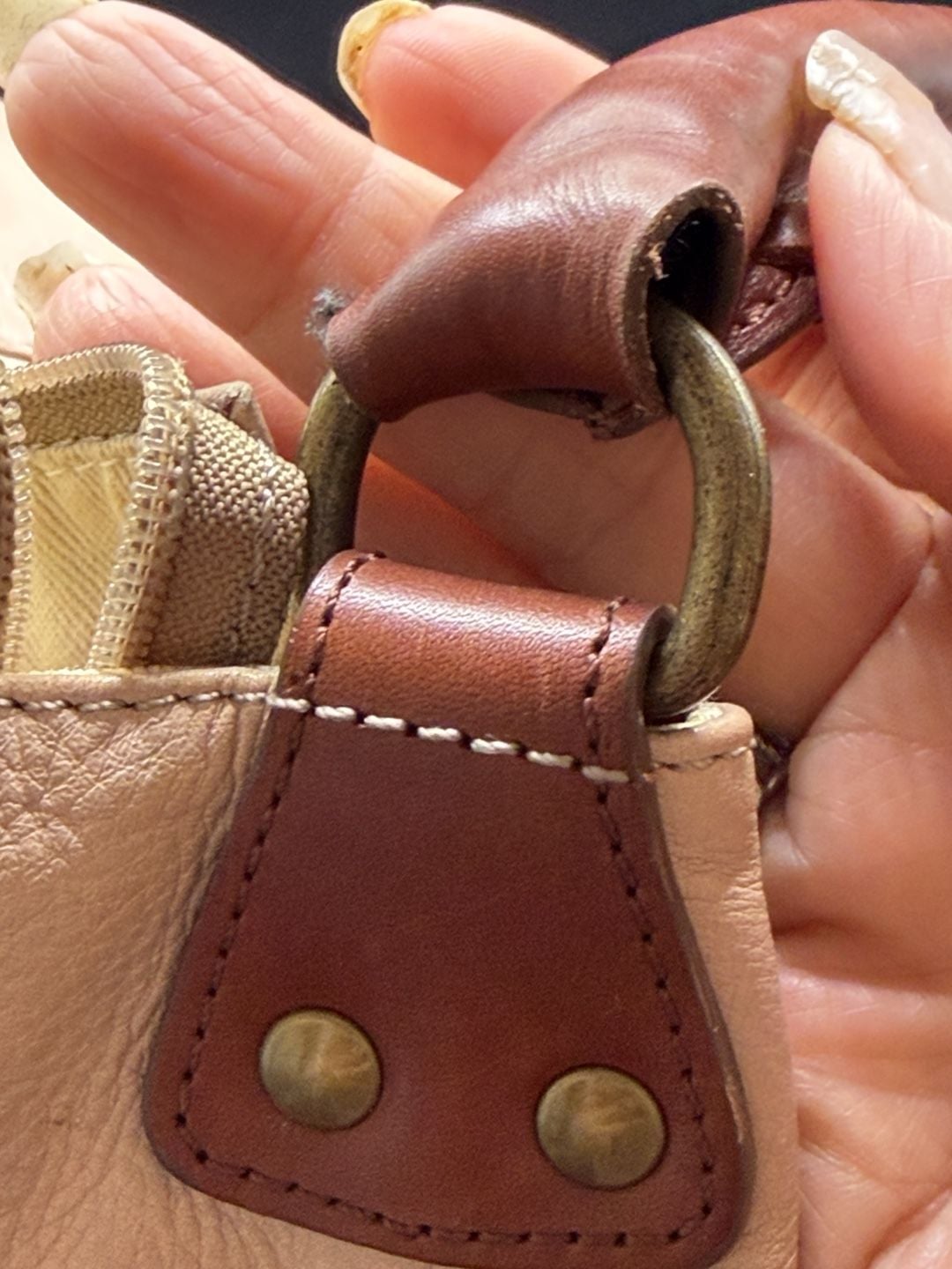 “As Is” Sundance Leather Simplicity Hobo Shoulder Bag Tan Brown 6