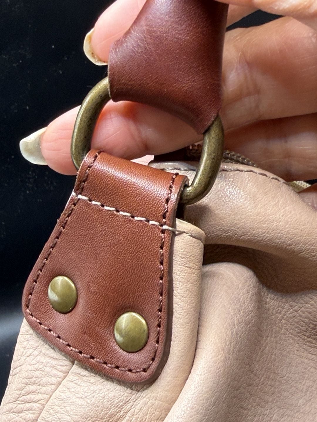“As Is” Sundance Leather Simplicity Hobo Shoulder Bag Tan Brown 9