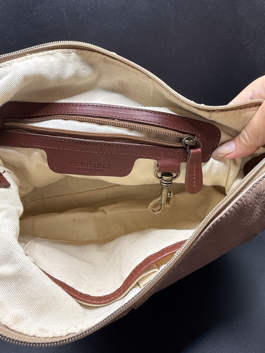 “As Is” Sundance Leather Simplicity Hobo Shoulder Bag Tan Brown 13
