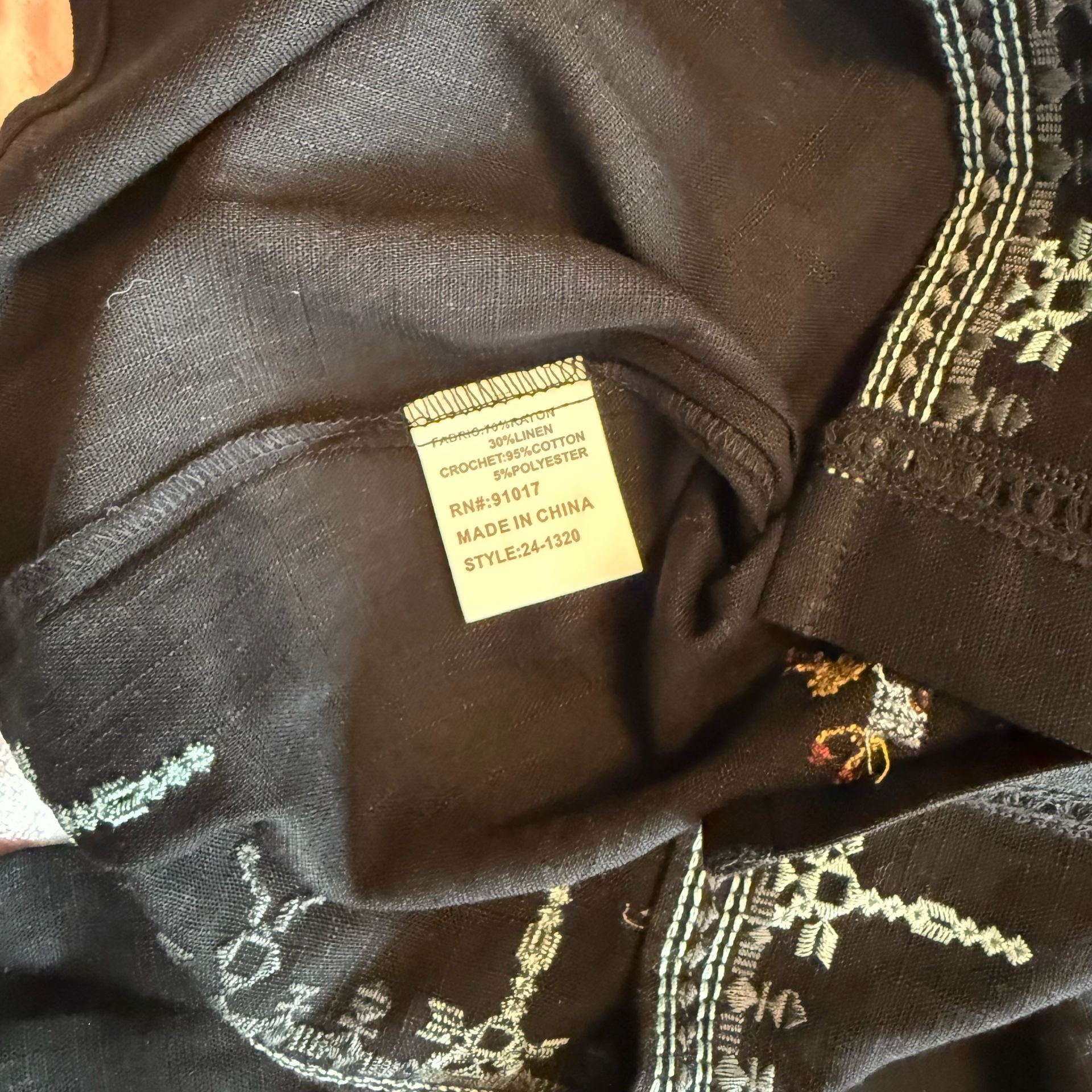 Solitaire Floral Embroidered Blouse Size M Black Linen 10