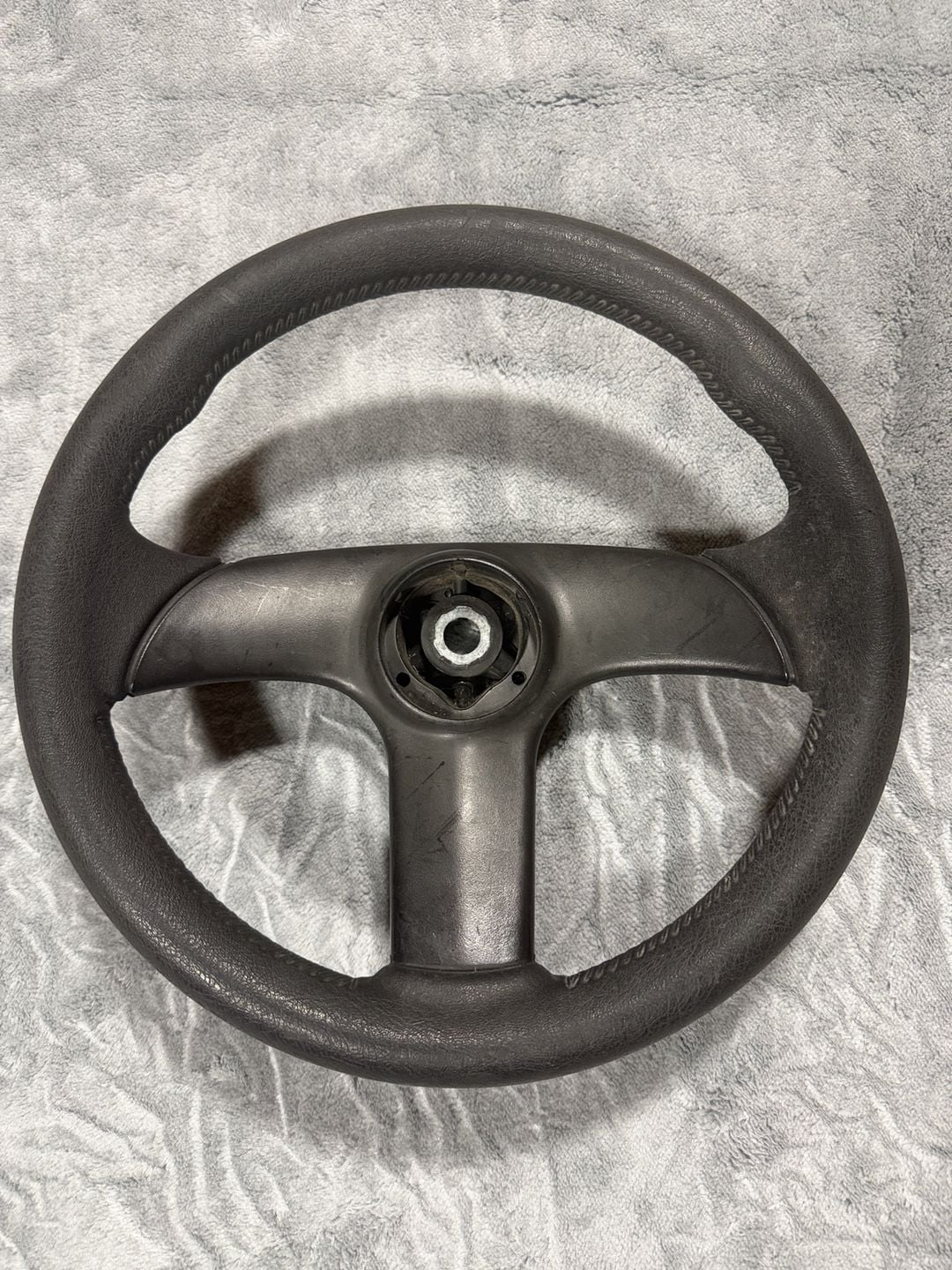 SeaStar Solutions Boat Steering Wheel Black 3 Spoke 1