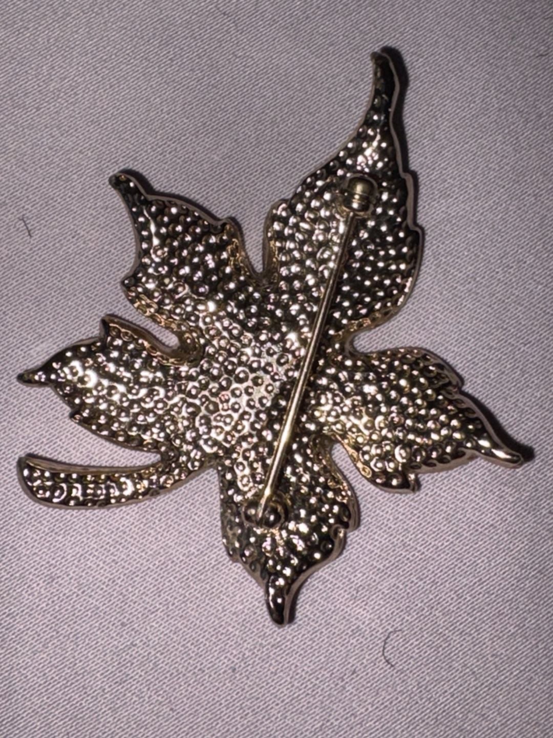 Vintage Gold Tone White Enamel Leaf Brooch Pin 5