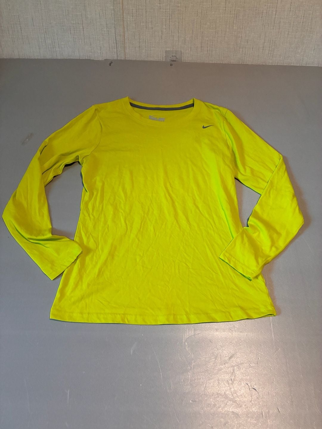 Nike Dri-FIT Long Sleeve Shirt Size L Neon Yellow 5