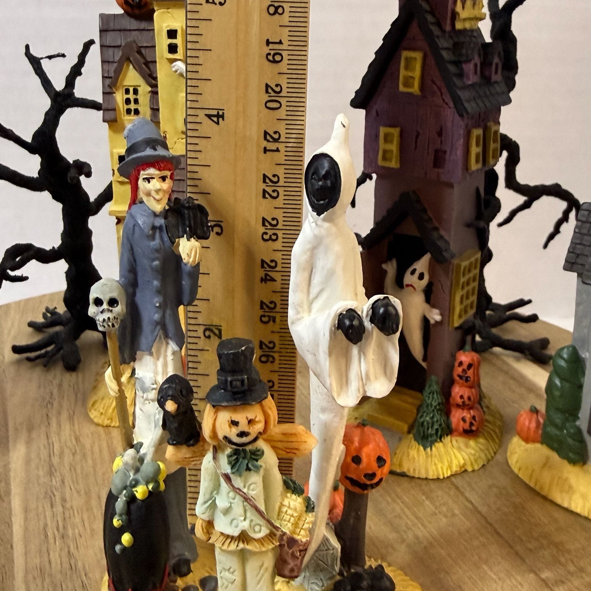 Spooky Halloween Village Set Houses Trees Figurines 12