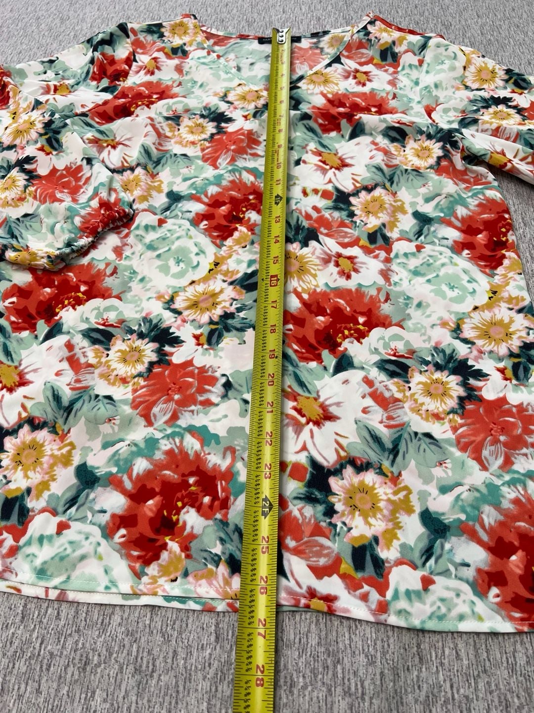Mario Serrani Women’s M Floral Blouse V-Neck 3/4 Sleeve Multicolor Tunic Top 4
