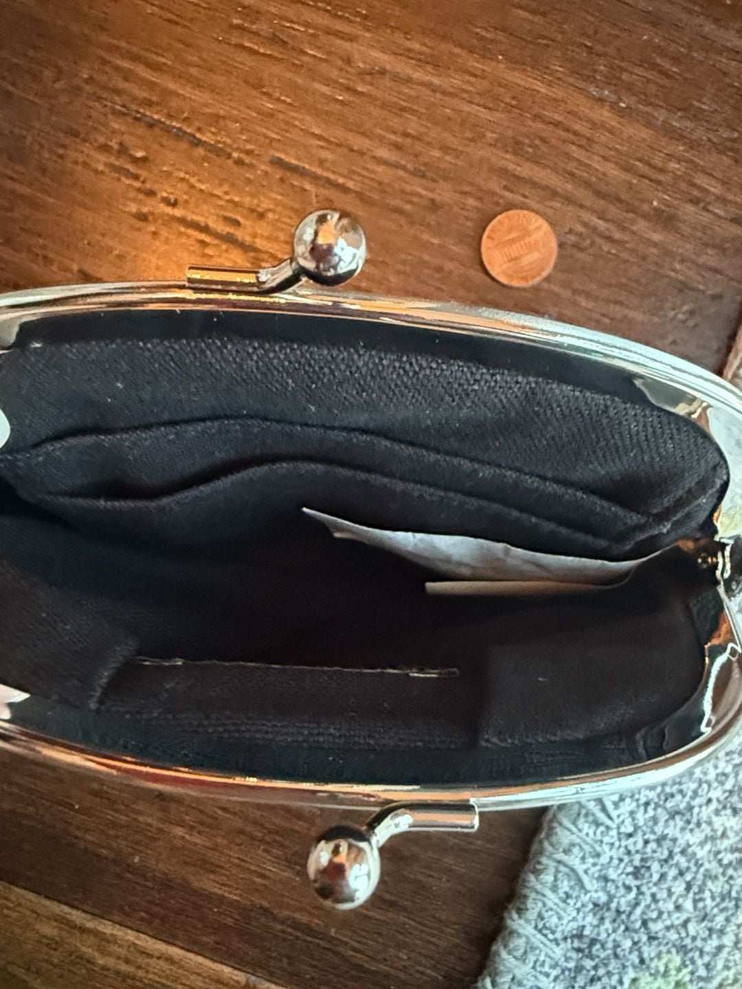 L.L. Bean Plaid Flannel Kisslock Coin Purse Wallet 6