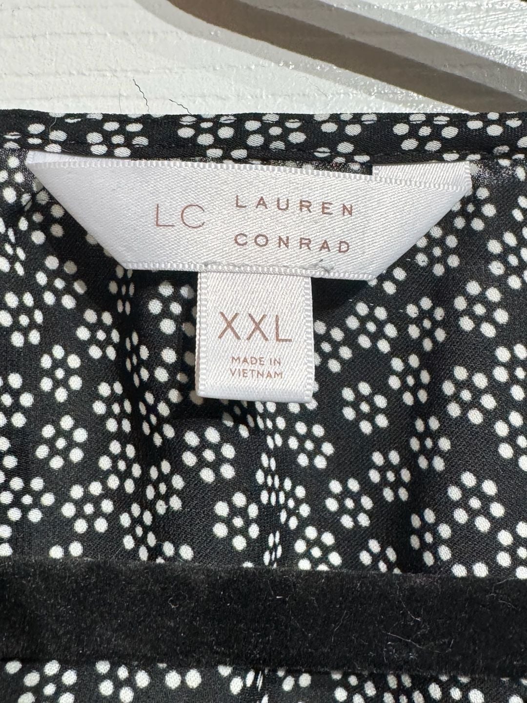 Black and White Floral Short Sleeve Blouse 7