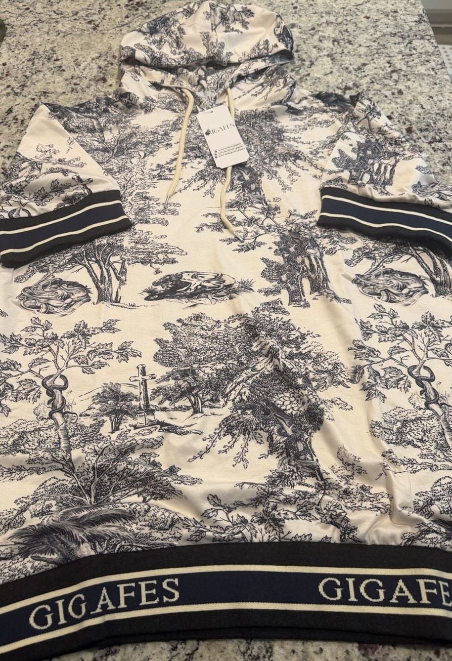 Gigafes Toile de Jouy Hoodie Size 2XL White Black Short Sleeve 2