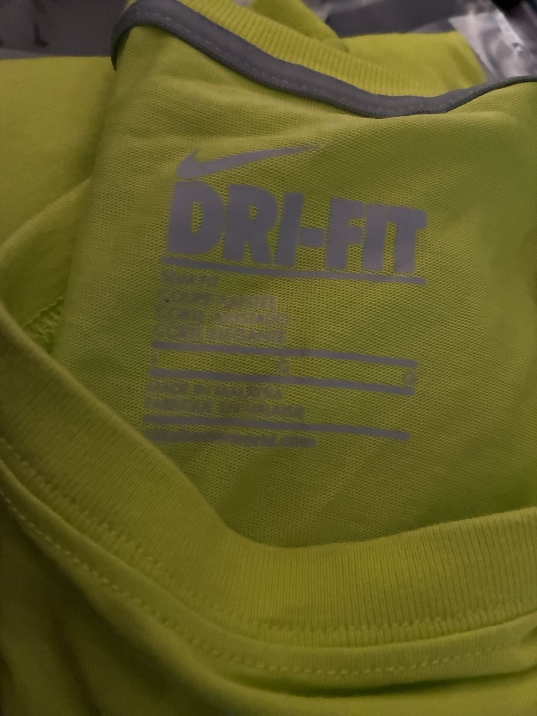 Nike Dri-FIT Long Sleeve Shirt Size L Neon Yellow 9
