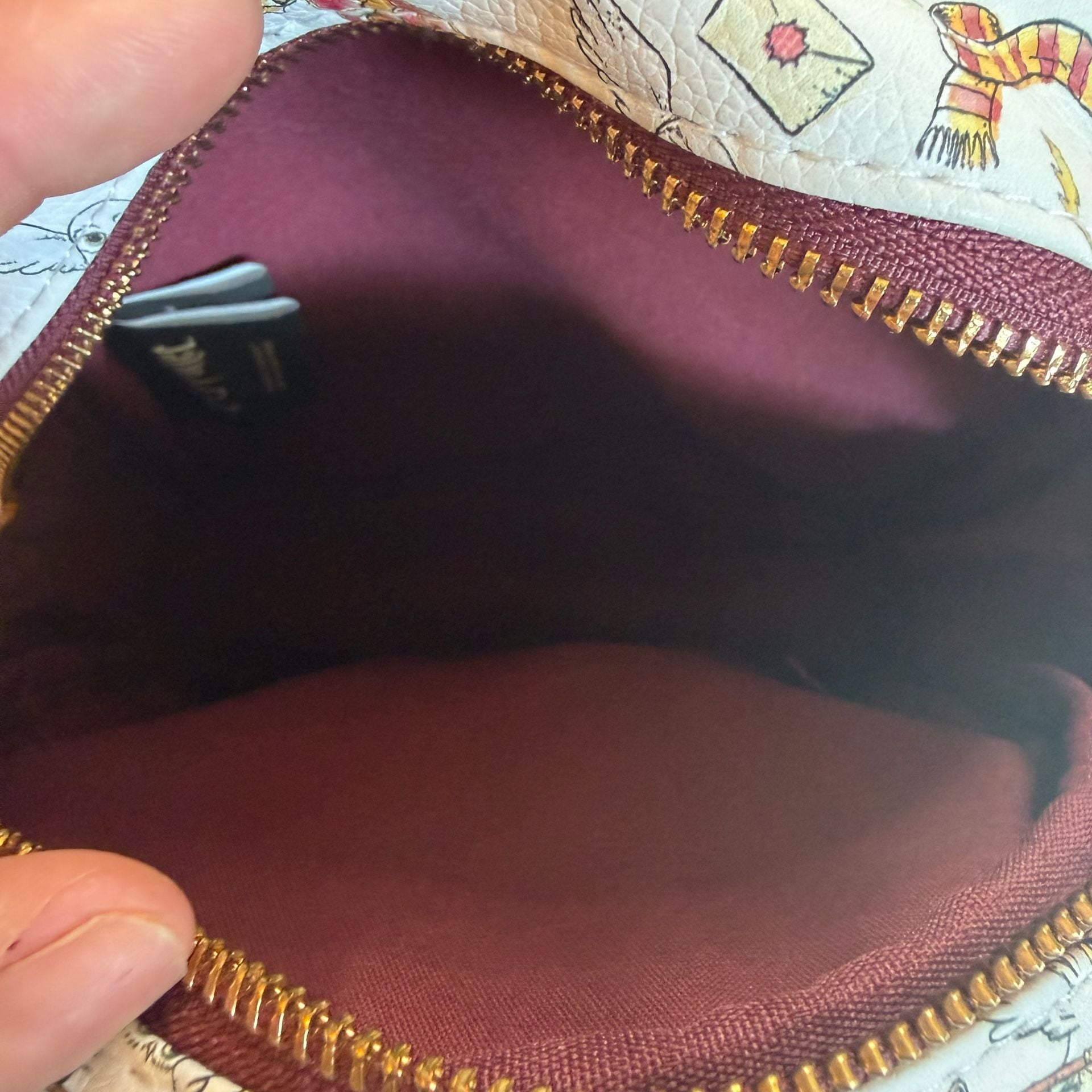 Harry Potter Gryffindor Hedwig Mini Backpack Cream Burgundy Cardholder Set 7