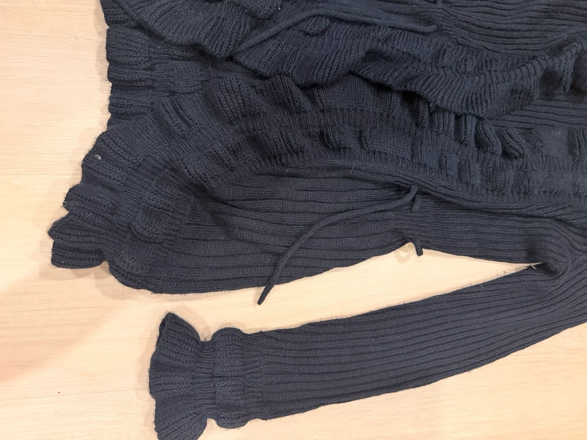 Carolyn Taylor Cardigan Size M Black Ruffle Ribbed Knit Open Front 3