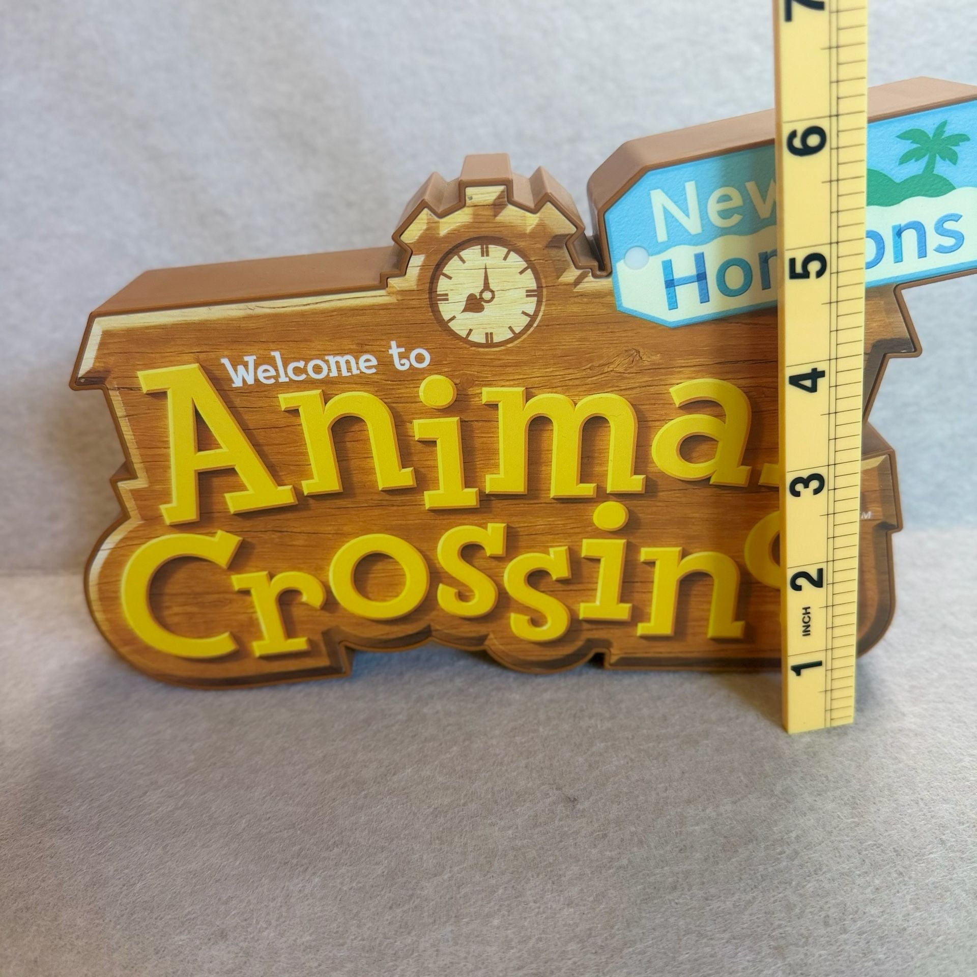 Animal Crossing New Horizons Paladone Logo Light Nintendo USB Wall Decor 4