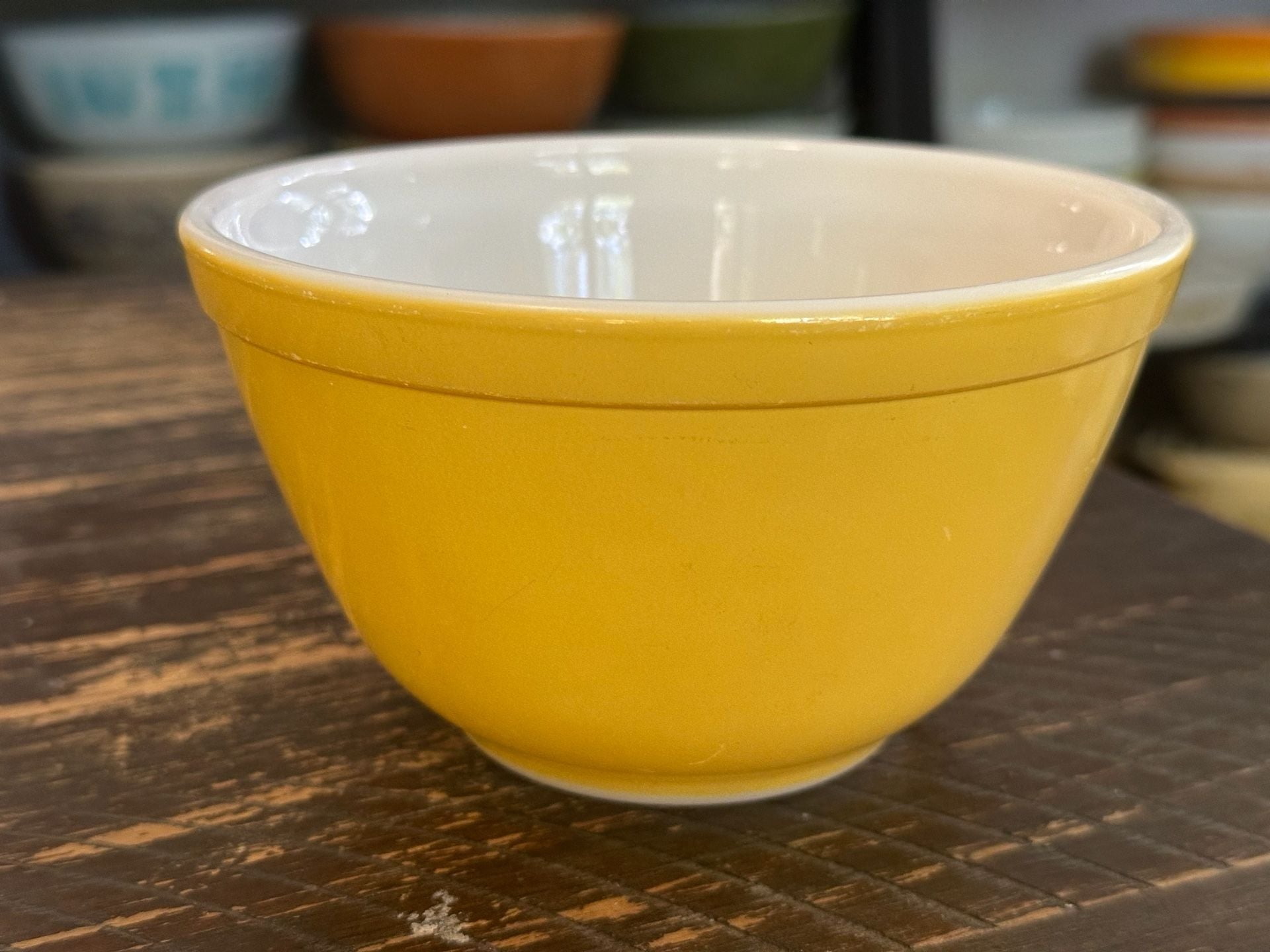 Pyrex Yellow Mixing Bowl 401 1.5 Pt Vintage 1