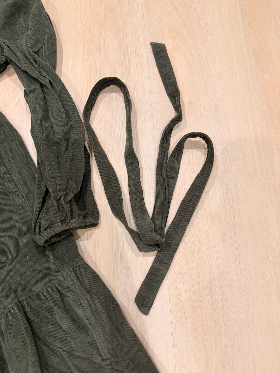 St John's Bay Corduroy Dress Size M Green Long Sleeve Tiered Midi 6