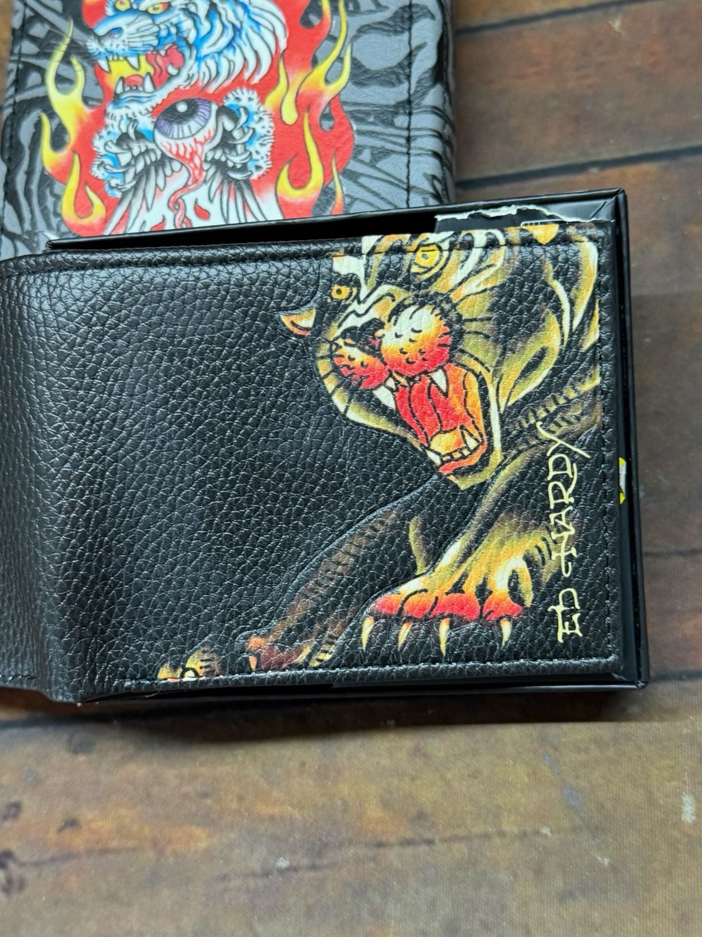 Ed Hardy Black Tiger Graphic Bifold Wallet With Box New 3