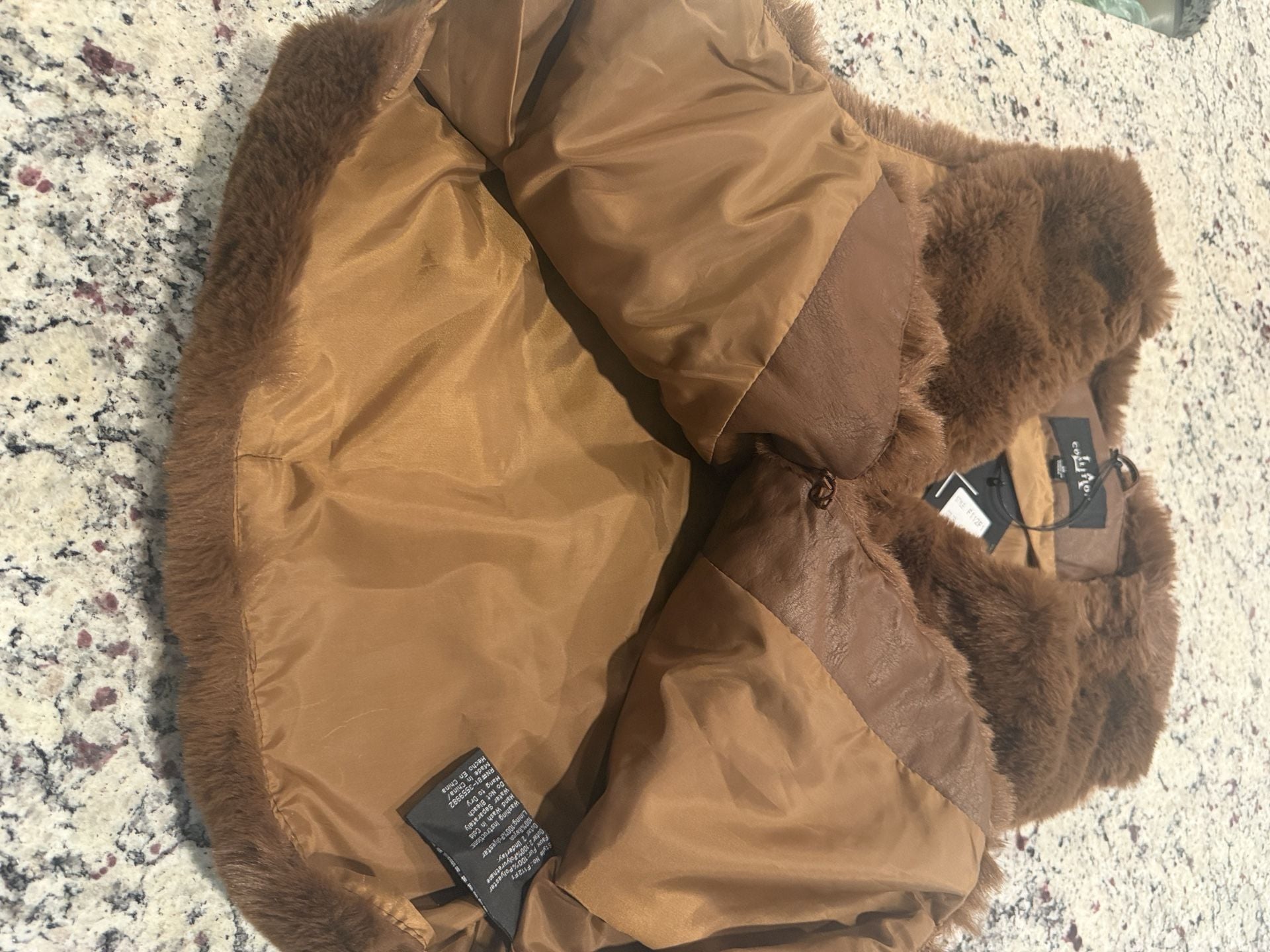 Coalition LA Faux Fur Faux Leather Vest Size XL Camel New With Tags 9