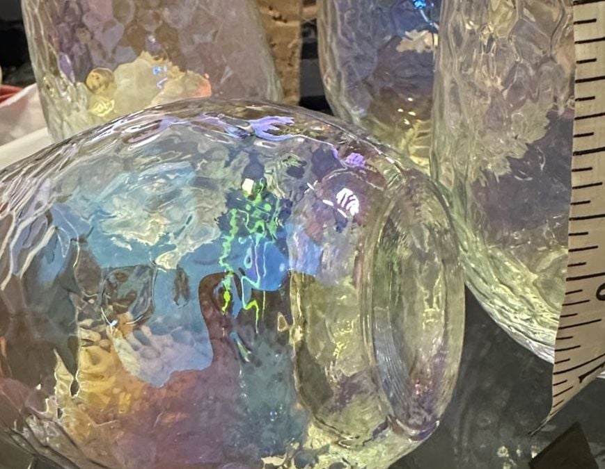 Set of 4 Iridescent Hammered Glass Tumblers 5.5 Inch 5
