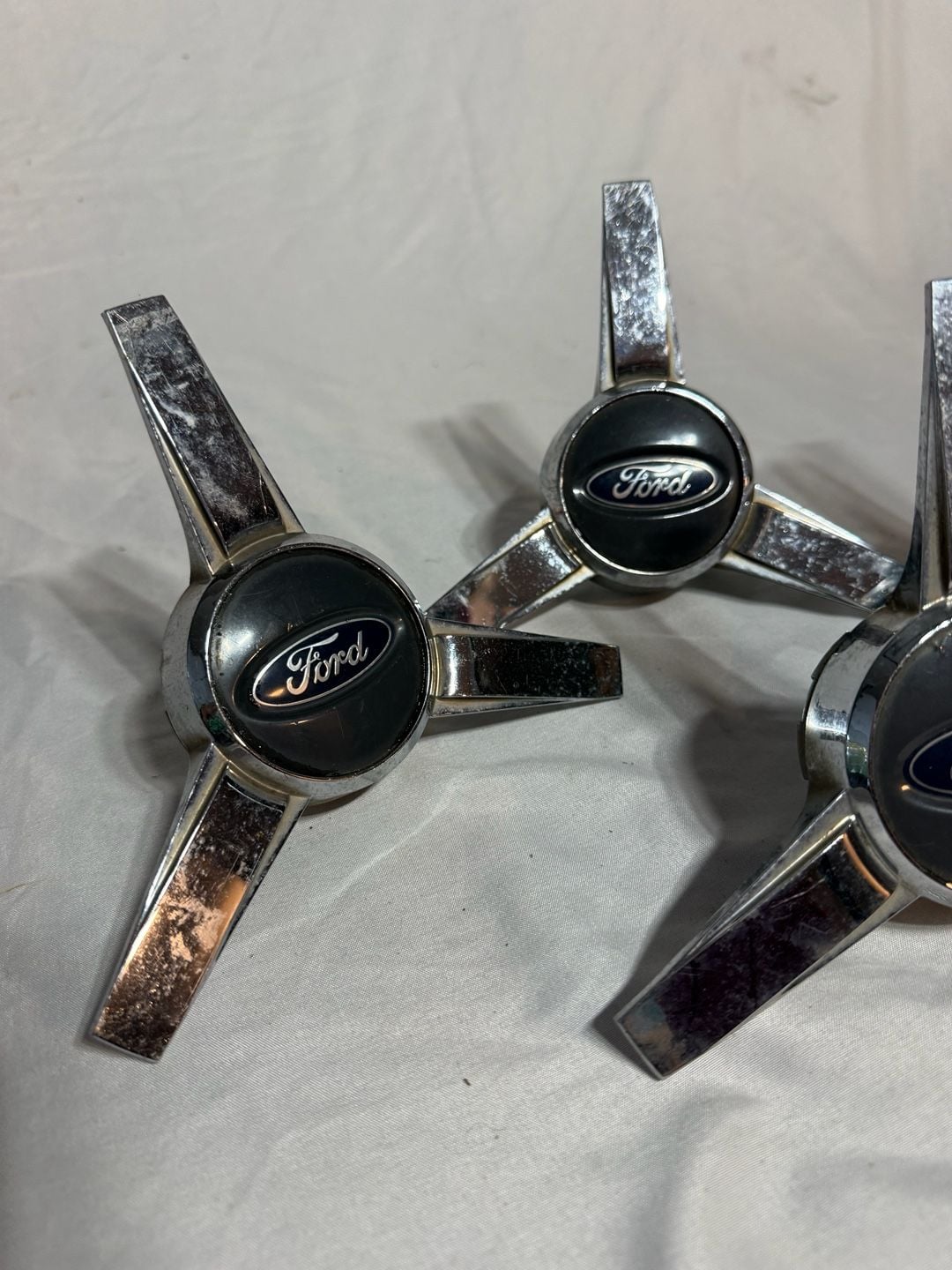 Ford Spinner Wheel Center Caps Set Of 4 3