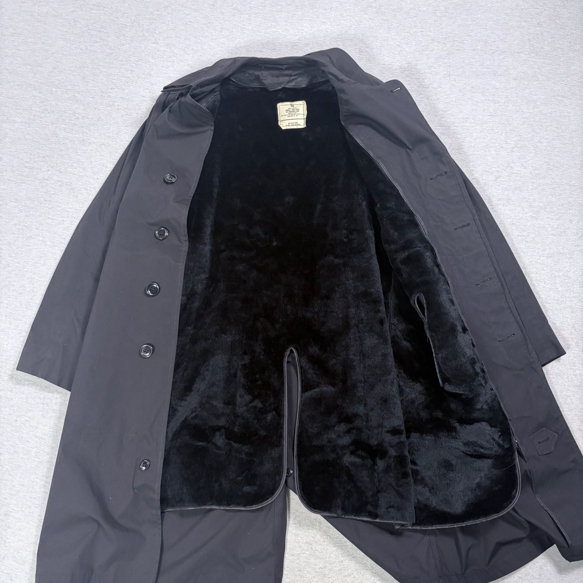 US Military Raincoat Man's Black Size 40R Removable Liner Overcoat 3