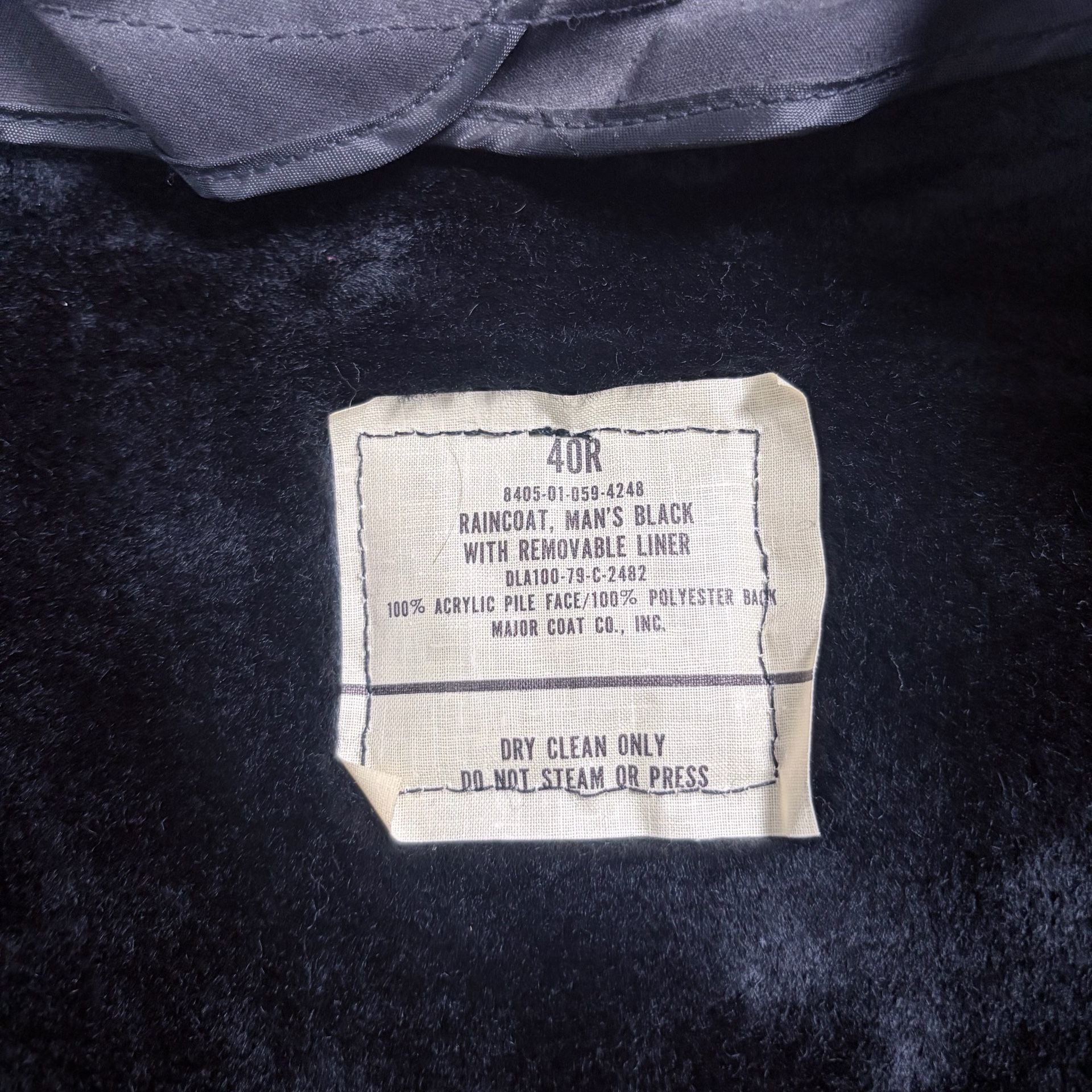 US Military Raincoat Man's Black Size 40R Removable Liner Overcoat 4