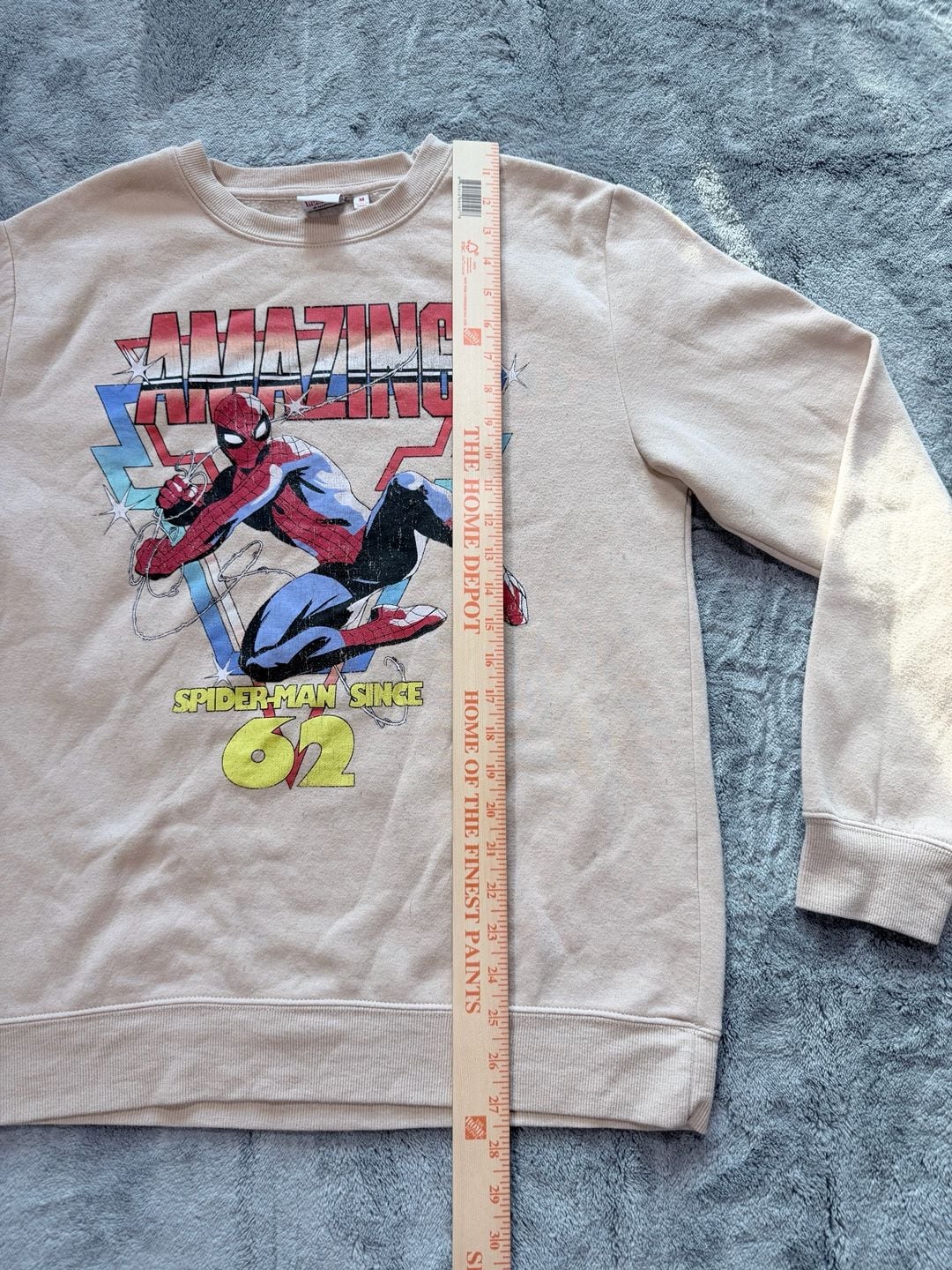 Marvel Spider-Man Amazing Since 62 Sweatshirt Size M Tan Graphic Pullover 4