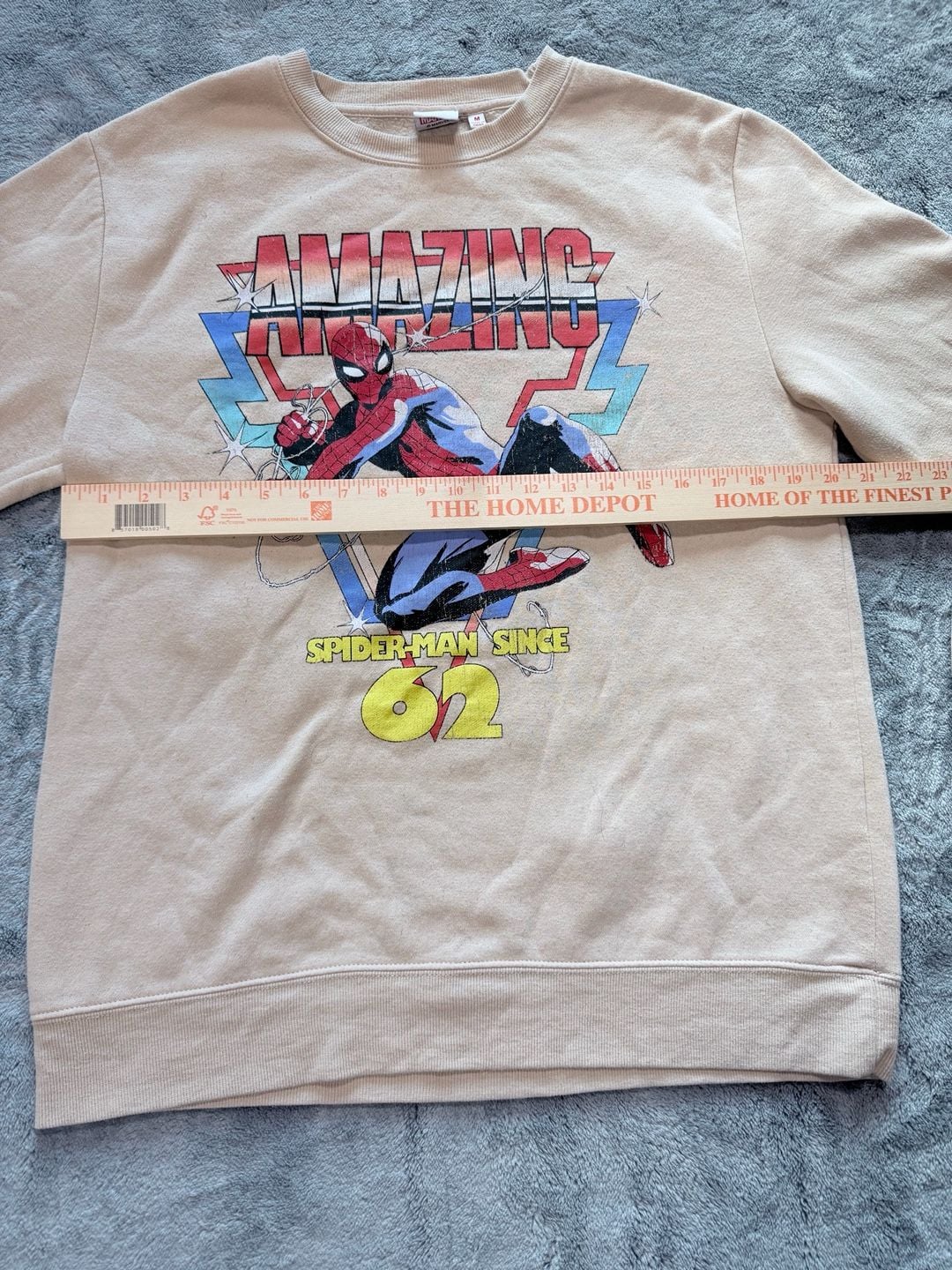 Marvel Spider-Man Amazing Since 62 Sweatshirt Size M Tan Graphic Pullover 5