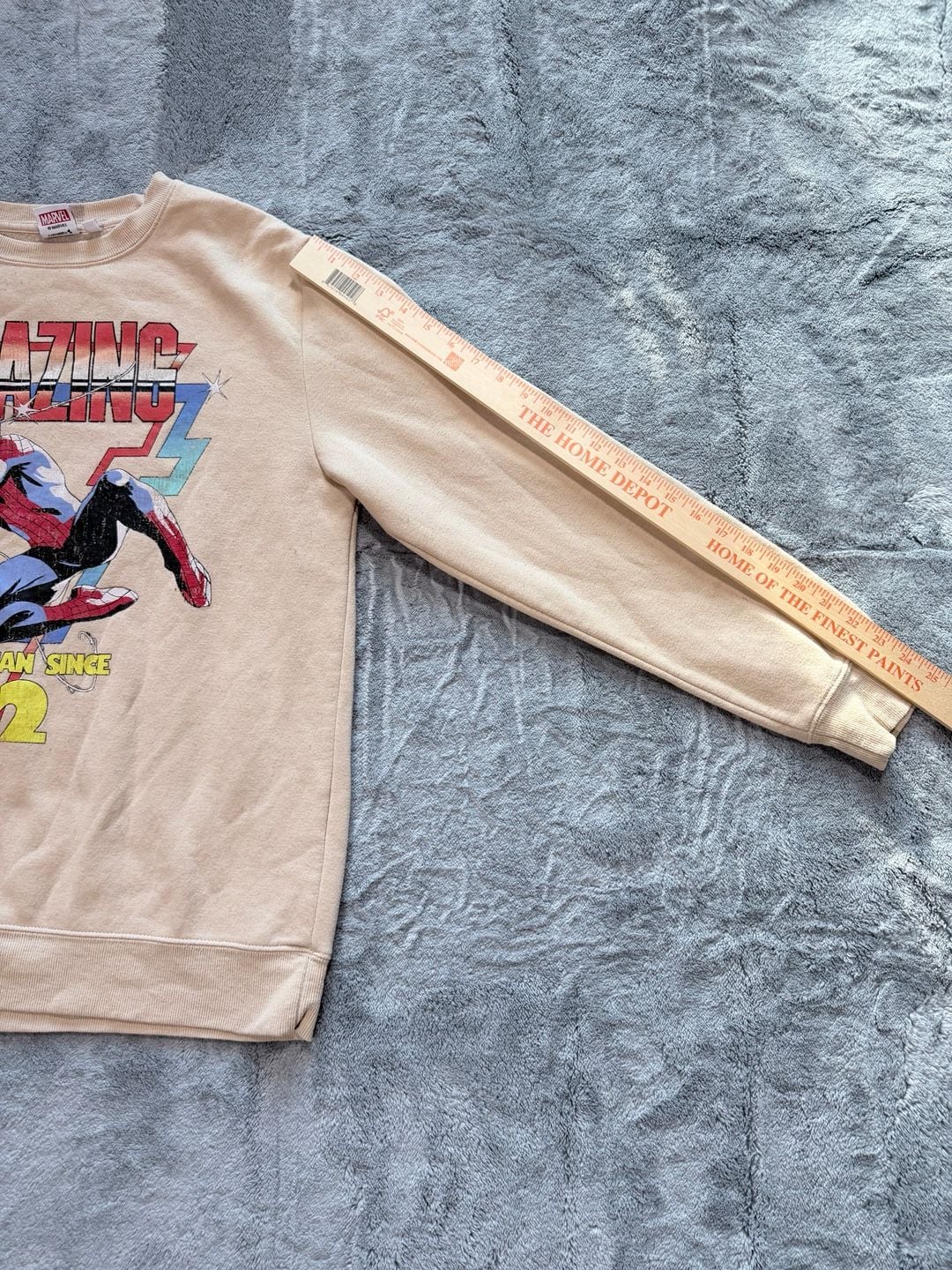 Marvel Spider-Man Amazing Since 62 Sweatshirt Size M Tan Graphic Pullover 6