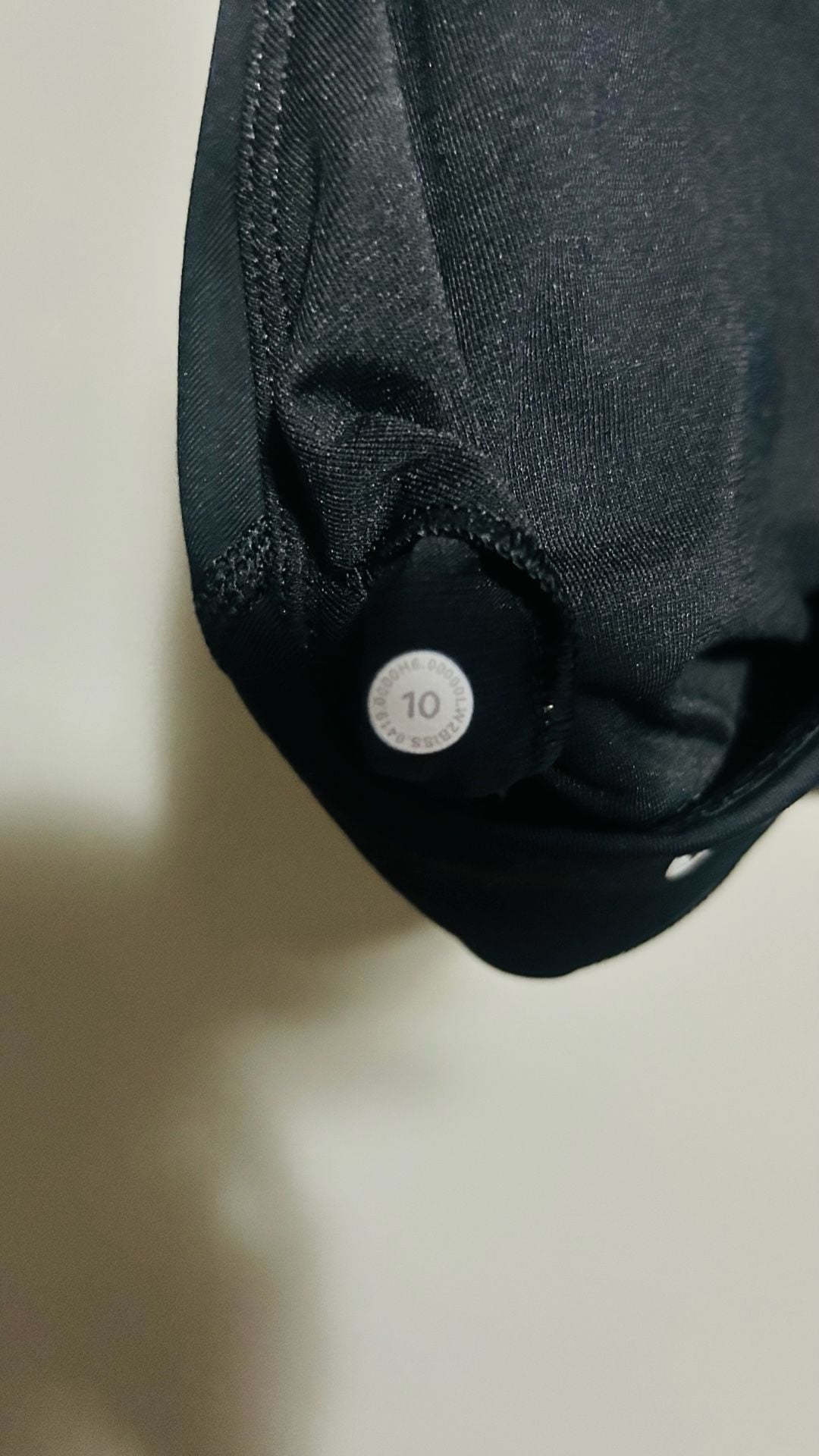 Lululemon Energy Bra Size 10 Black Athletic Crop Top. Pc152 4