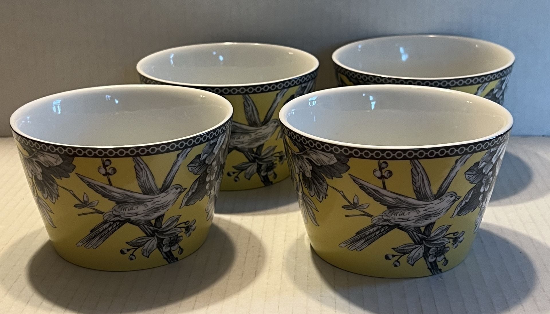 222 Fifth Adelaide Yellow Fruit Bowl Set Of 4 1