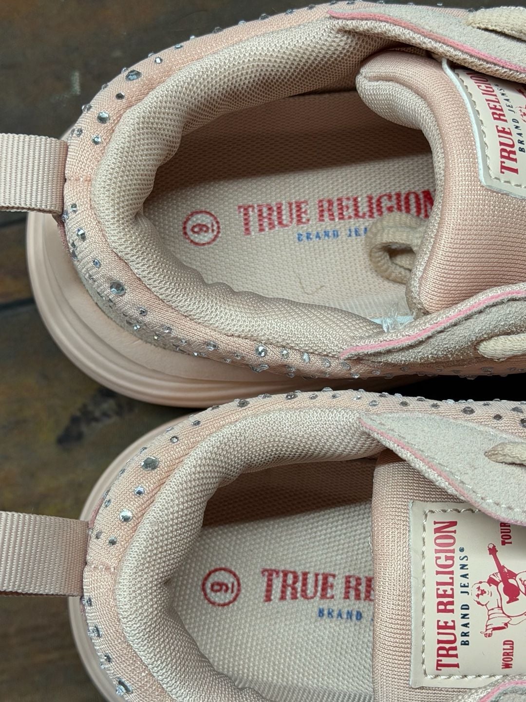True Religion TR-Katie-S Sneakers Size 9 Pink Rhinestone 3