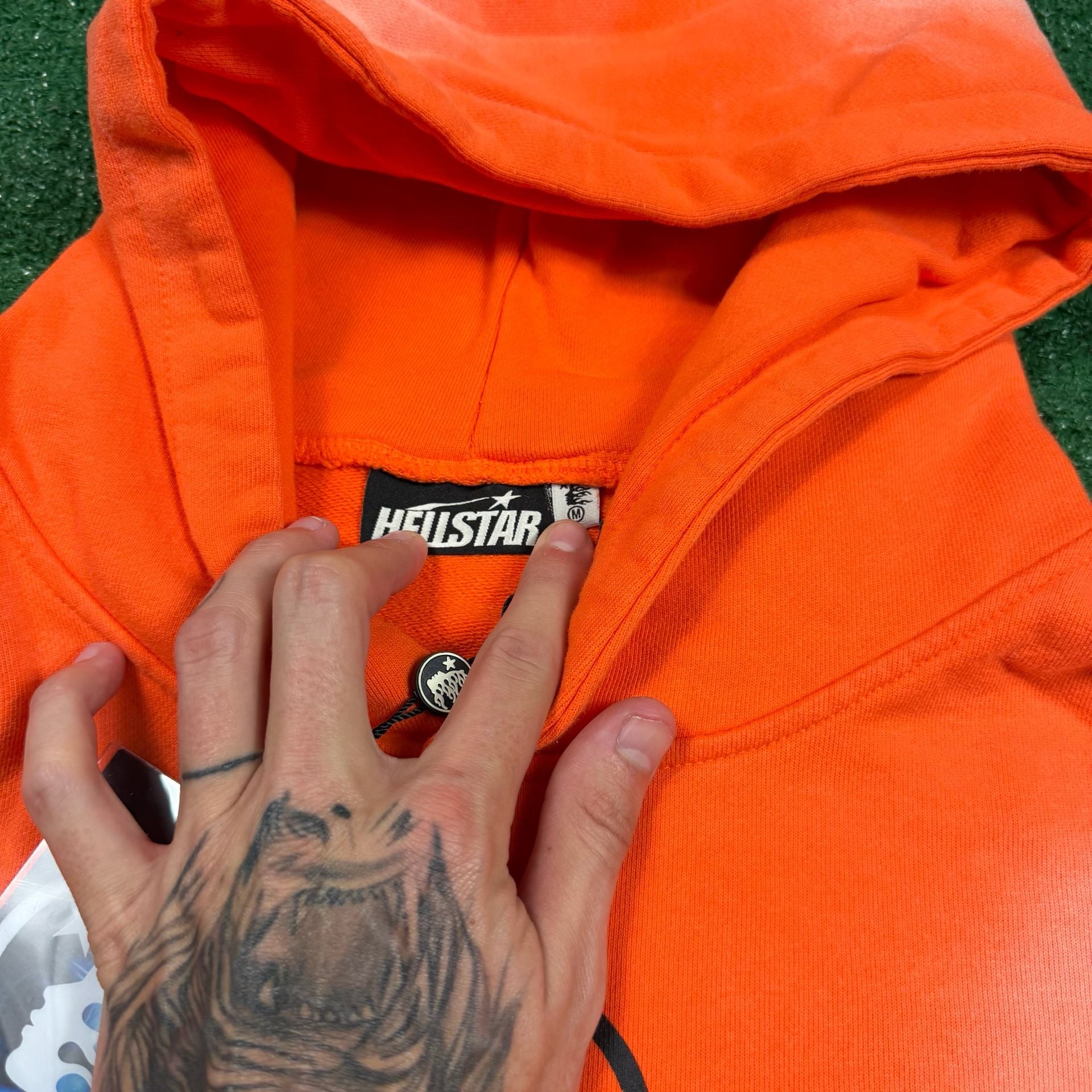 Hellstar Hoodie Size M Orange Graphic Pullover Sweatshirt 5