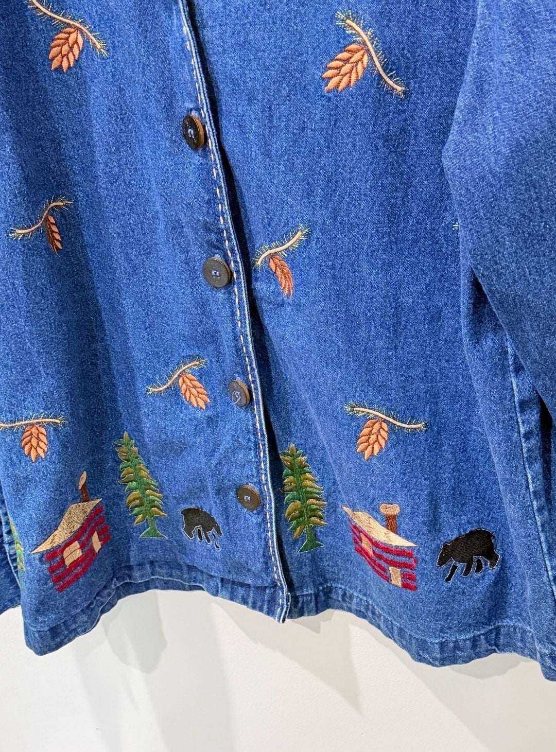 NorthCrest Embroidered Denim Jacket Size 14/16 Cabin Bear Pinecone 3
