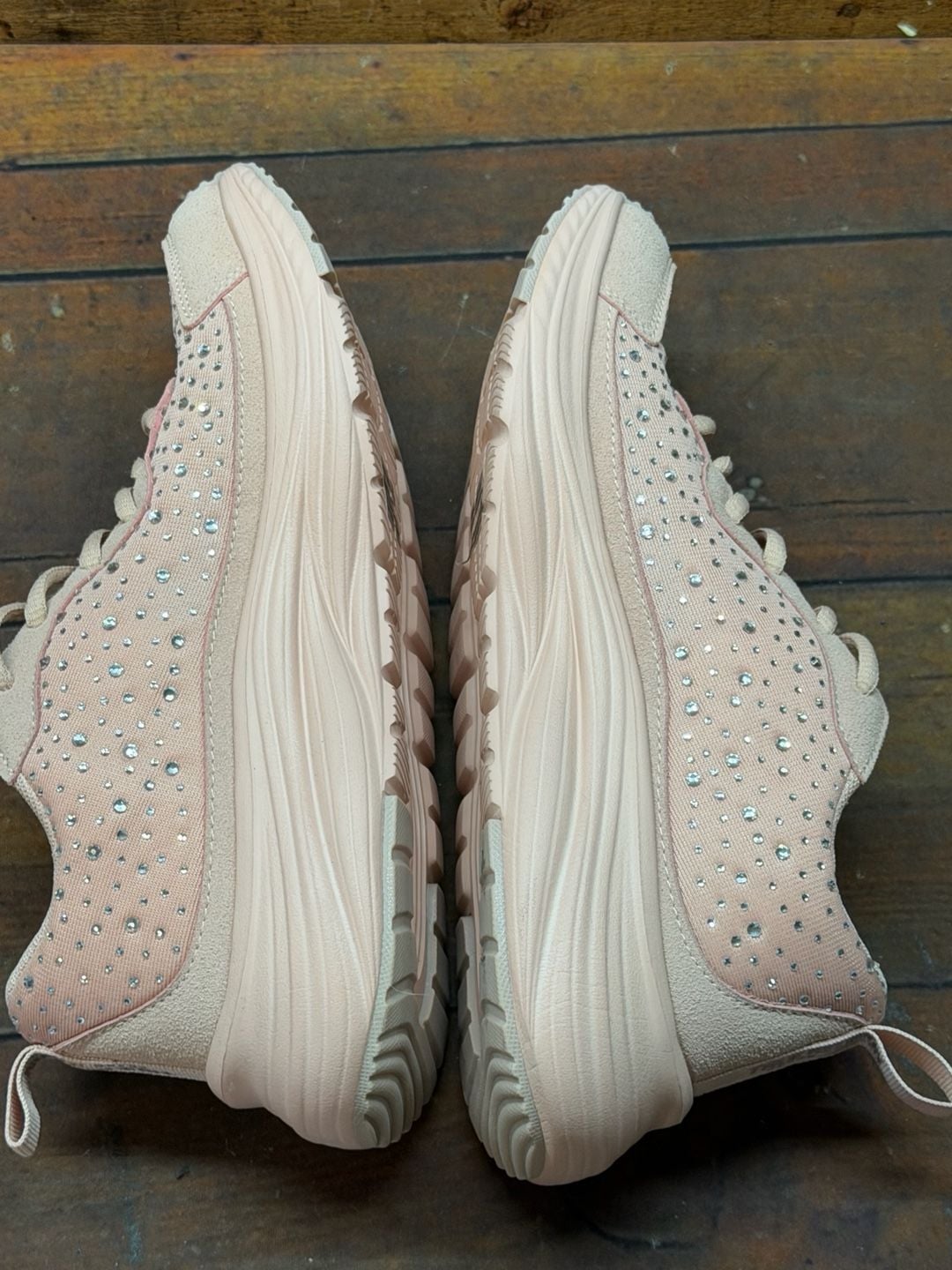 True Religion Katie S Sneaker Size 8 Pink Rhinestone Platform Shoes 6