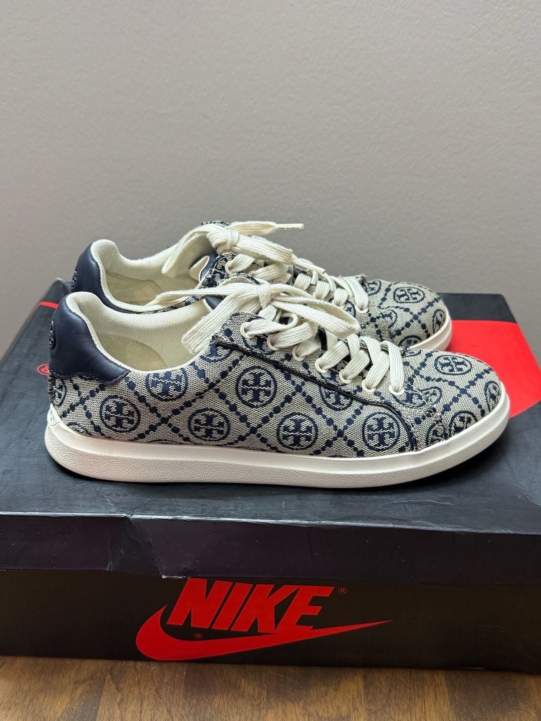 8W Tory Burch Howell T Monogram Jacquard Sneakers 2