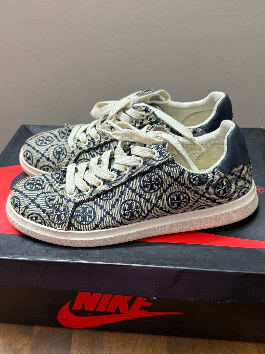 8W Tory Burch Howell T Monogram Jacquard Sneakers 4