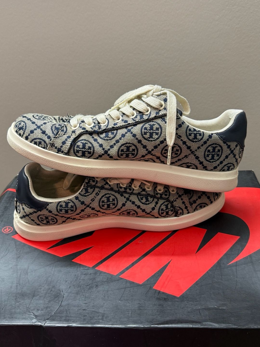 8W Tory Burch Howell T Monogram Jacquard Sneakers 6