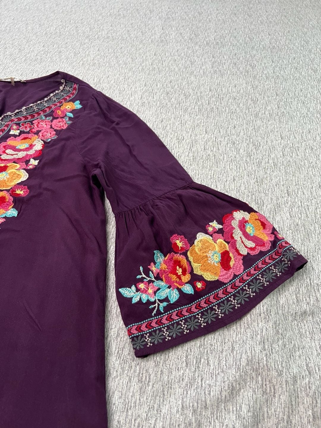 Andree by Unit Women L Purple Floral Embroidered Boho Bell Sleeve Blouse 9