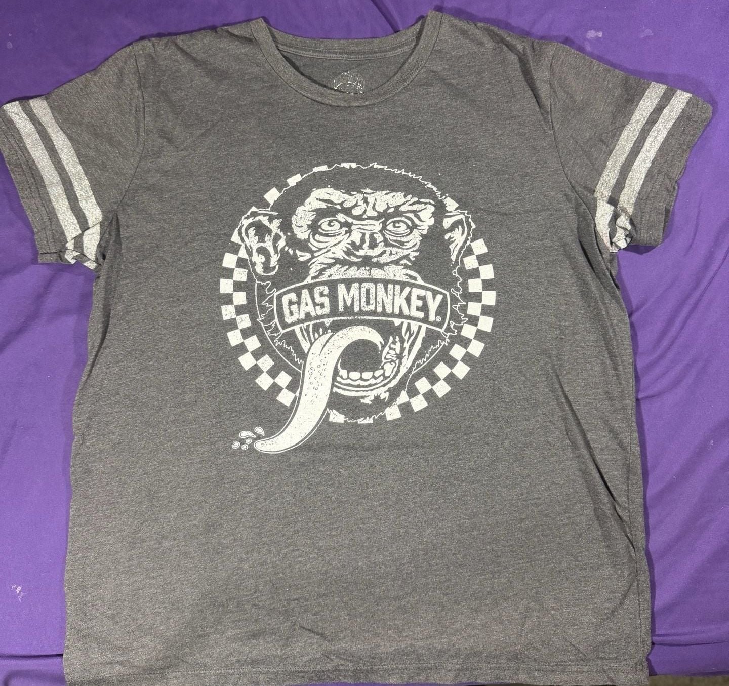 Gas Monkey Garage T-Shirt Size L Gray Graphic Stripe Sleeve 2