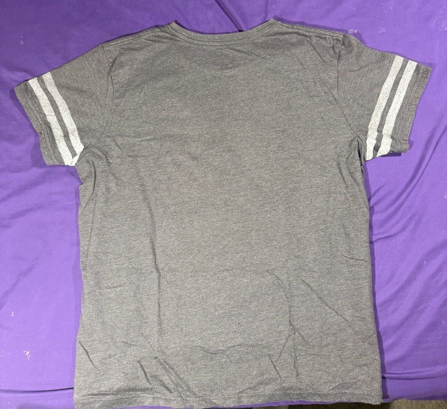Gas Monkey Garage T-Shirt Size L Gray Graphic Stripe Sleeve 4