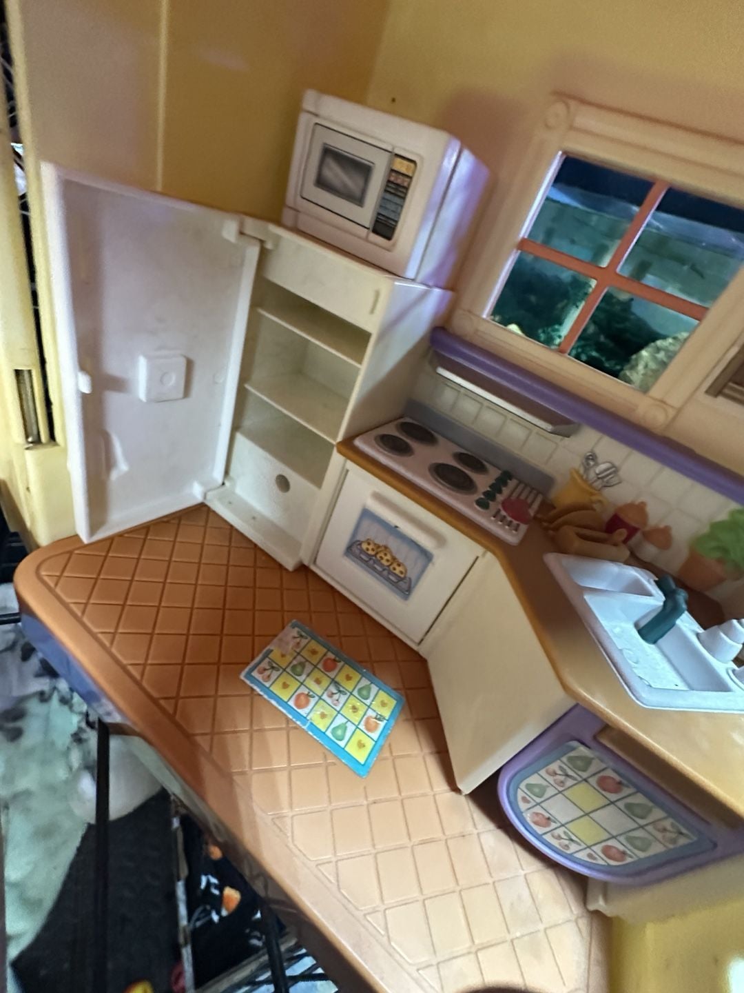 Barbie Happy Family Neighborhood Dollhouse 6