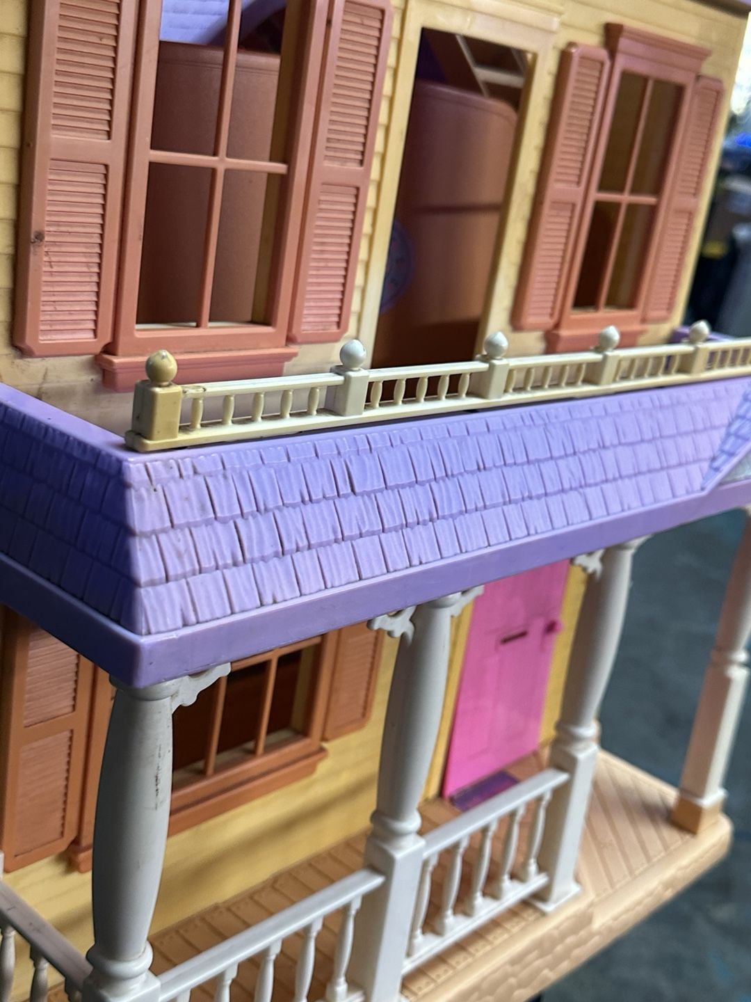 Barbie Happy Family Neighborhood Dollhouse 13